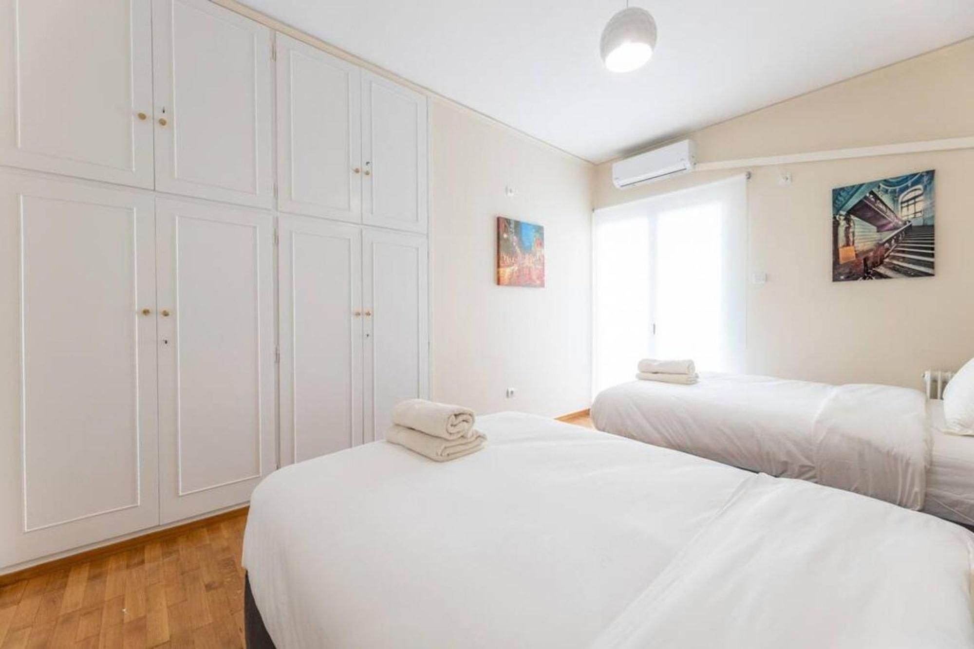 Amfitritis Family Lux Apartment At Palaio Faliro Athens Exterior photo