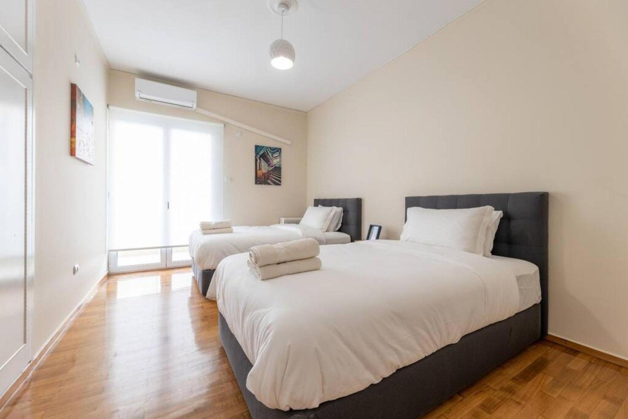 Amfitritis Family Lux Apartment At Palaio Faliro Athens Exterior photo