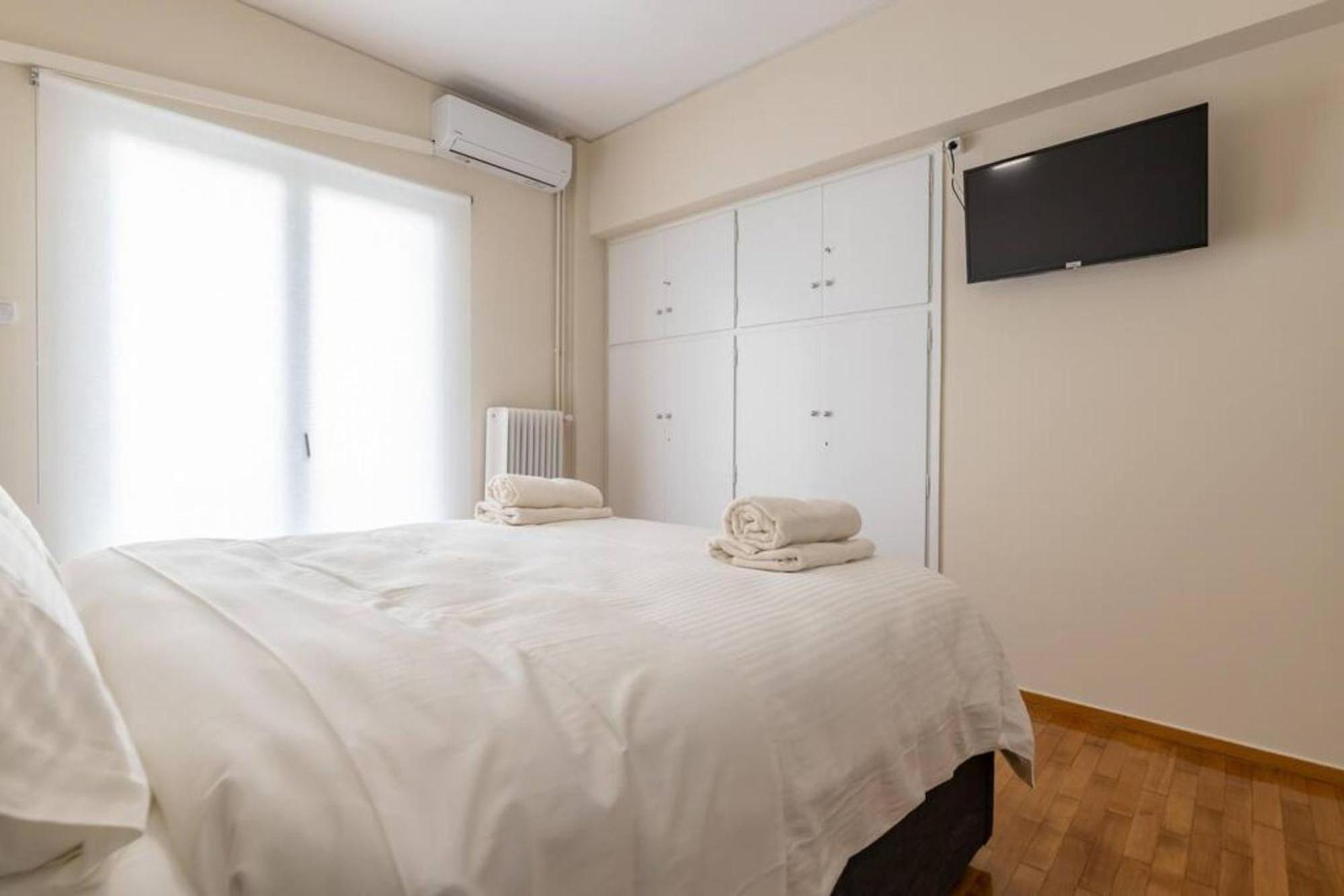 Amfitritis Family Lux Apartment At Palaio Faliro Athens Exterior photo