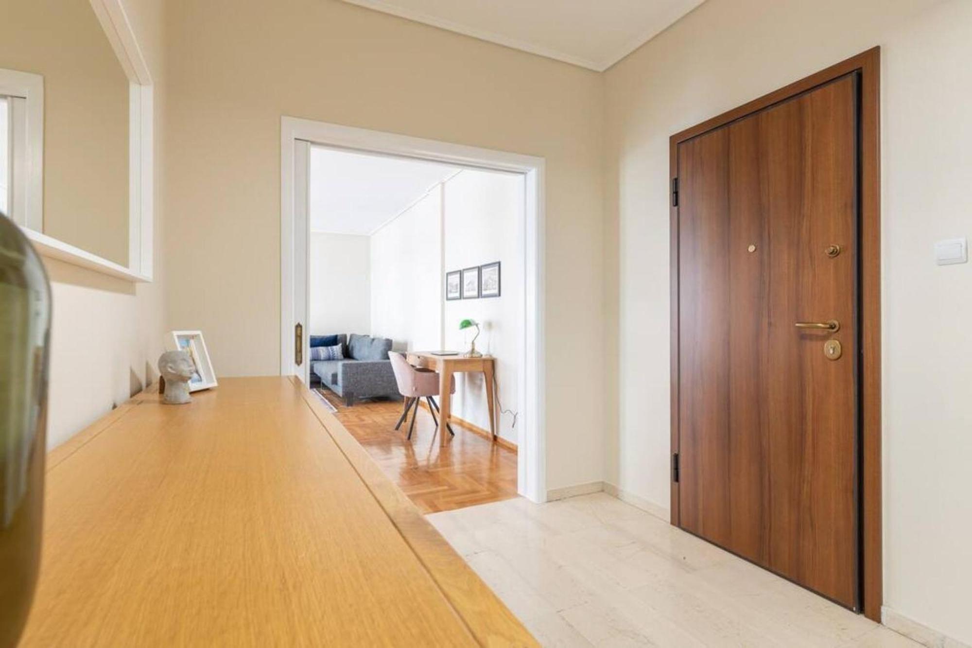 Amfitritis Family Lux Apartment At Palaio Faliro Athens Exterior photo