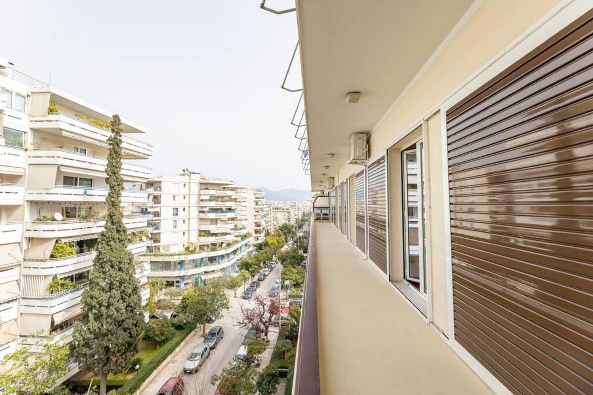 Amfitritis Family Lux Apartment At Palaio Faliro Athens Exterior photo