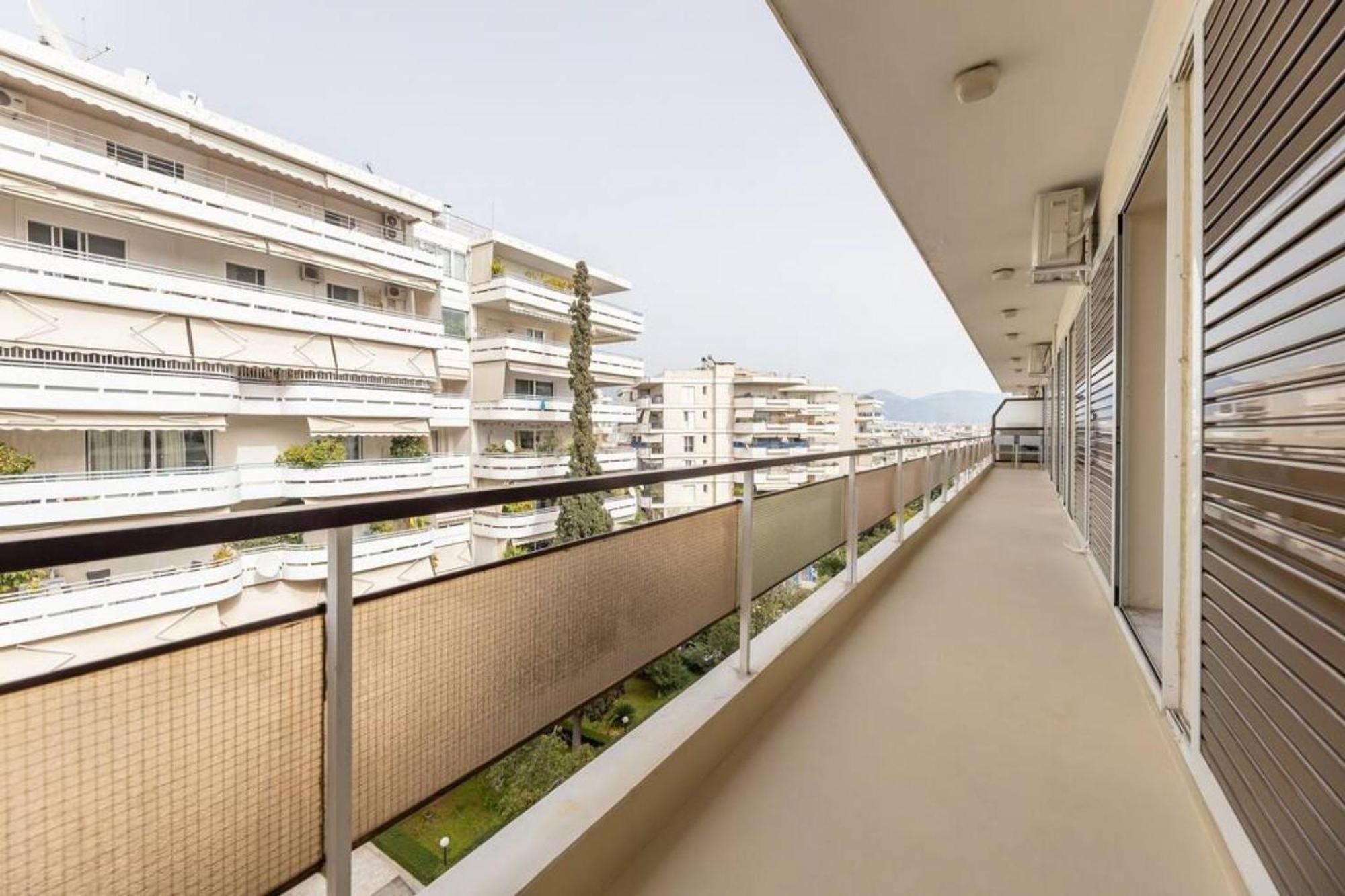 Amfitritis Family Lux Apartment At Palaio Faliro Athens Exterior photo